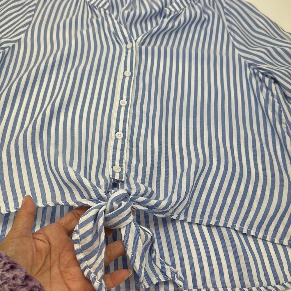 BeachLunchLounge‎ Tanji White Blue Striped Tie Front Top Medium Lyocell Blend - Picture 12 of 14